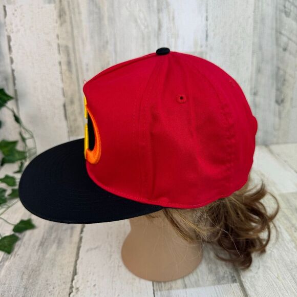 New Disney Parks Exclusive Pixar Incredibles Red Logo Baseball Hat NWT Snapback - Picture 4 of 8